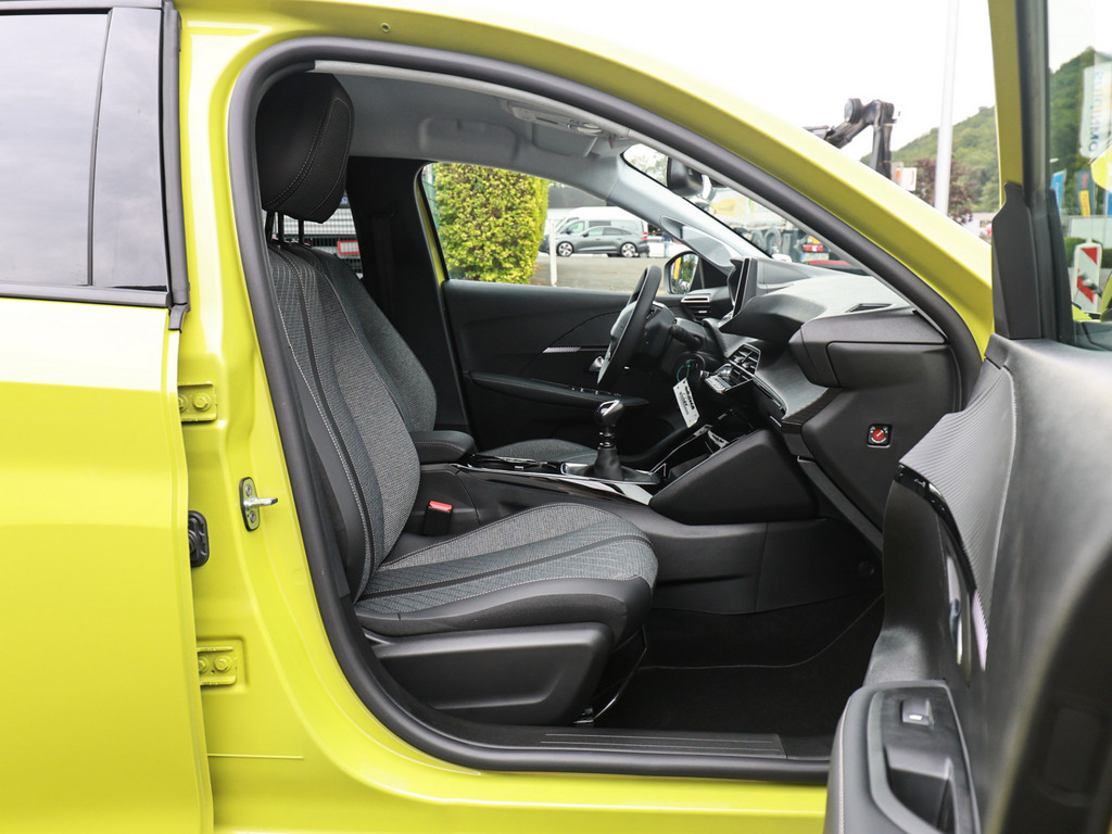 Bild 2 - 208 ALLURE TURBO 100