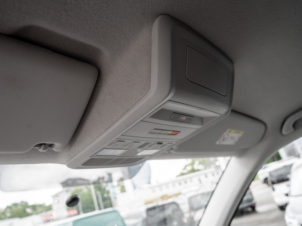 Bild 18 - T6.1 Kasten LR 2.0TDI DSG + LED + NAVI + KLIMA + PDC