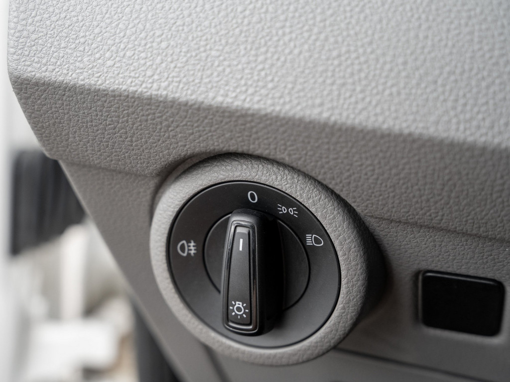Bild 20 - T6.1 Kasten LR 2.0TDI DSG + LED + NAVI + KLIMA + PDC