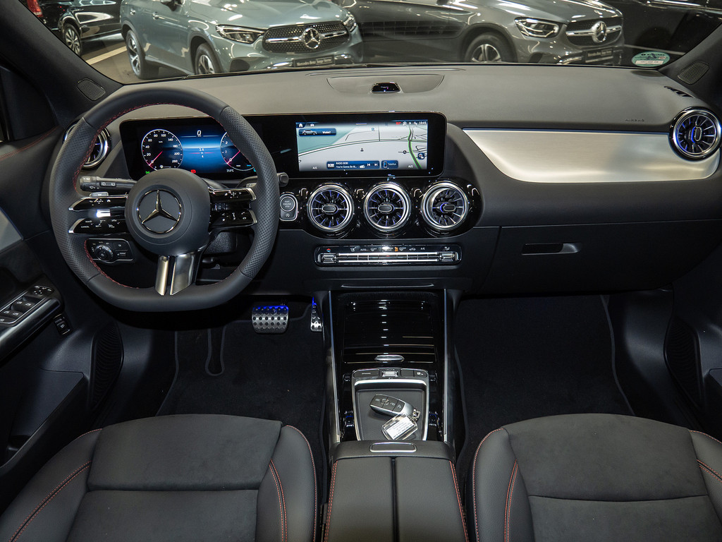 Bild 9 - GLA 180 AMG Line