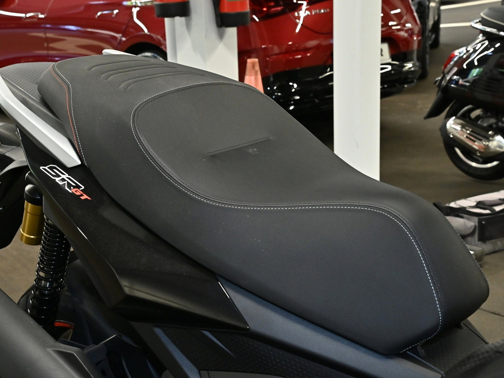 Bild 5 - SR GT 400 E5 +
