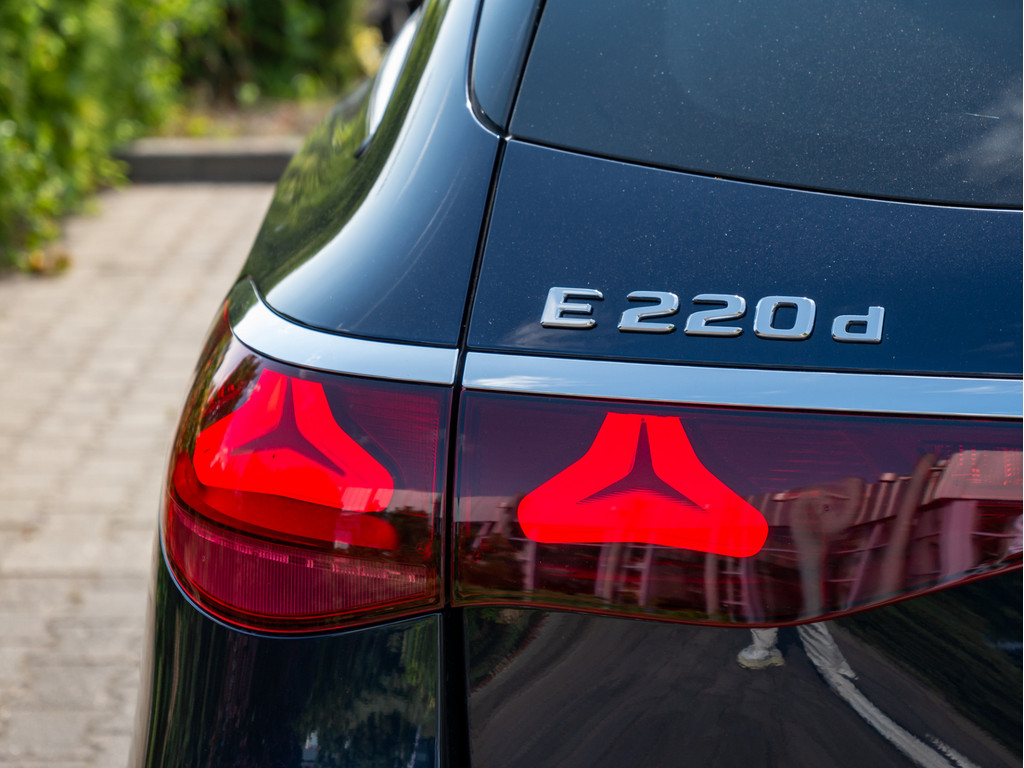 Bild 27 - E 220 d T AMG Line Advanced Plus