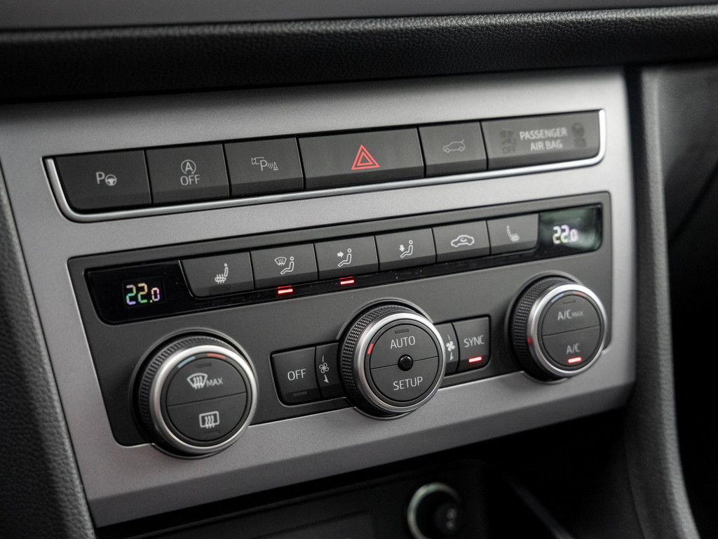 Bild 20 - Ateca 1.5 TSI ACT FR AHK Kam. Navi Sportp. 360