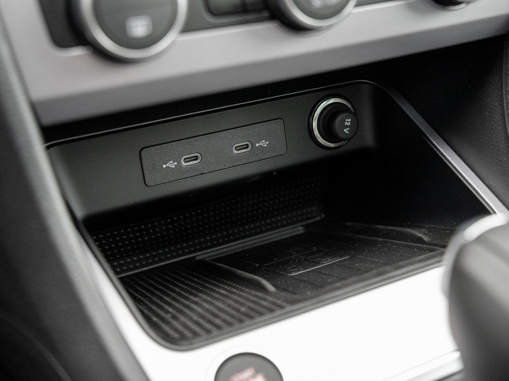 Bild 21 - Ateca 1.5 TSI ACT FR AHK Kam. Navi Sportp. 360