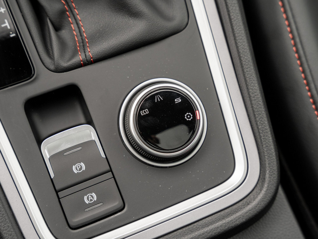 Bild 23 - Ateca 1.5 TSI ACT FR AHK Kam. Navi Sportp. 360