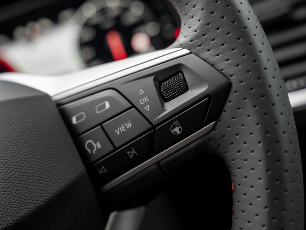Bild 27 - Ateca 1.5 TSI ACT FR AHK Kam. Navi Sportp. 360