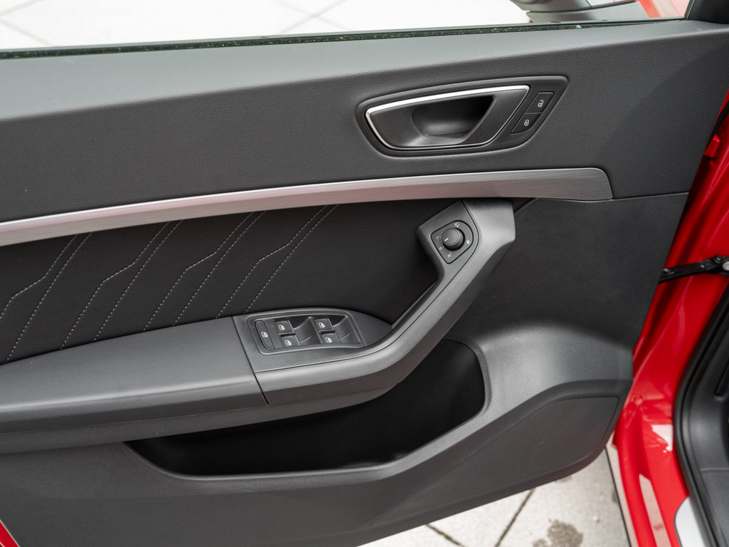Bild 30 - Ateca 1.5 TSI ACT FR AHK Kam. Navi Sportp. 360