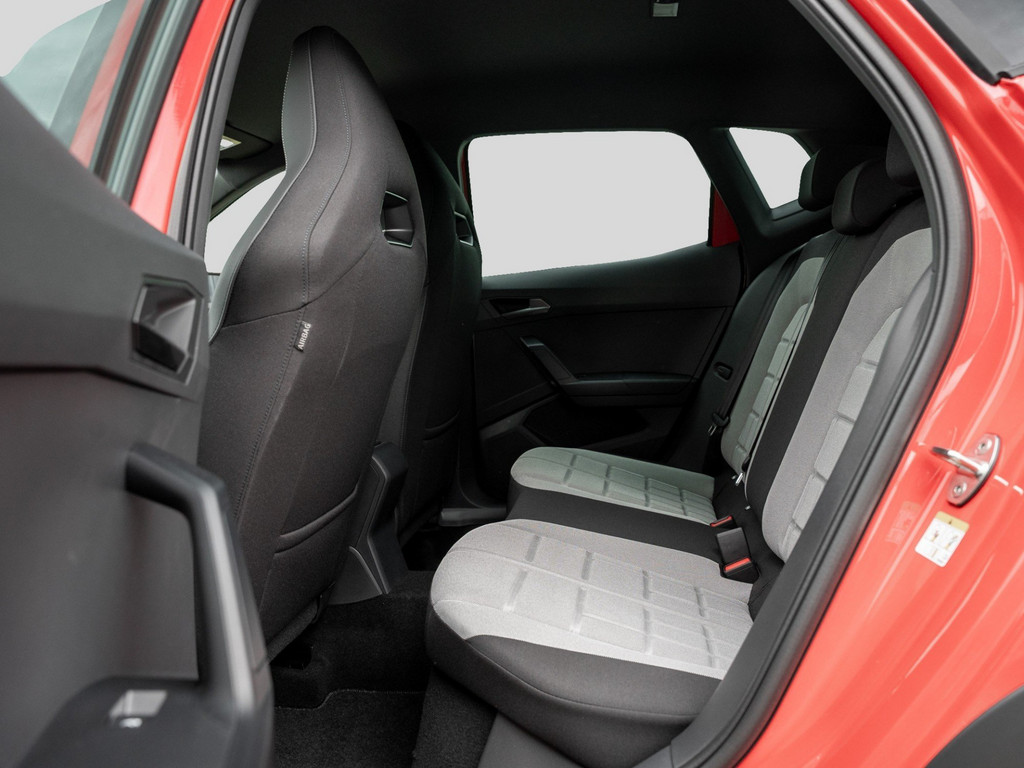 Bild 8 - Arona 1.0 TSI 85 kW FR Black Edition Kam. Navi