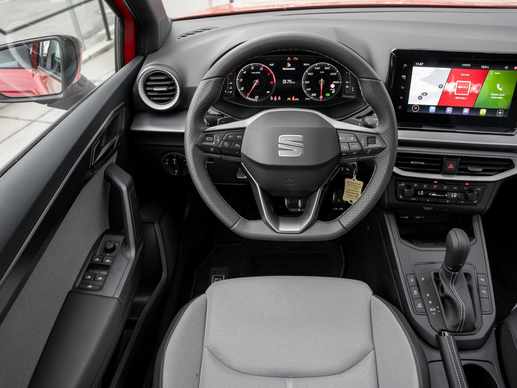 Bild 11 - Arona 1.0 TSI 85 kW FR Black Edition Kam. Navi