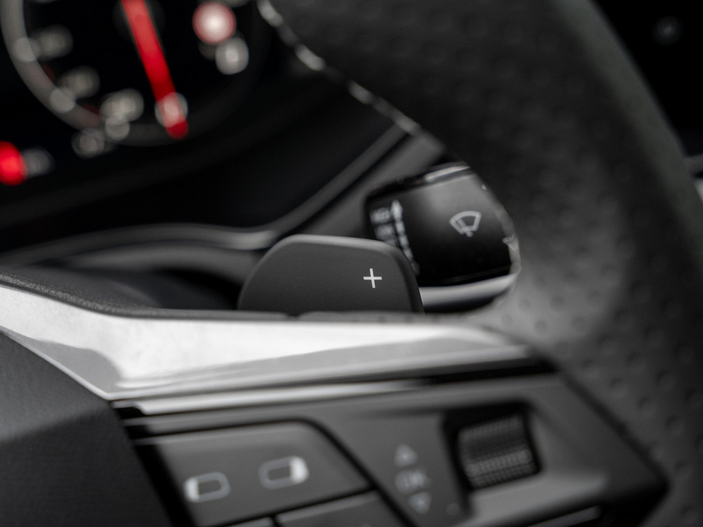 Bild 23 - Arona 1.0 TSI 85 kW FR Black Edition Kam. Navi