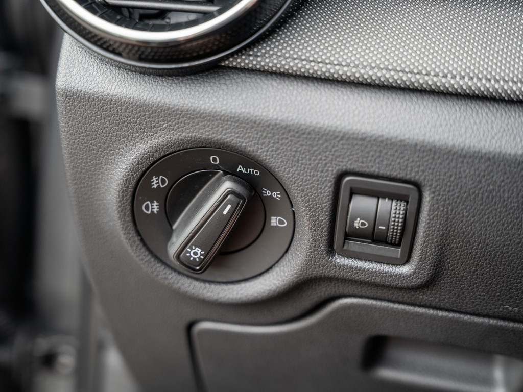 Bild 27 - FABIA SELECTION 1.0 TSI Kam. Navi DynLicht LED
