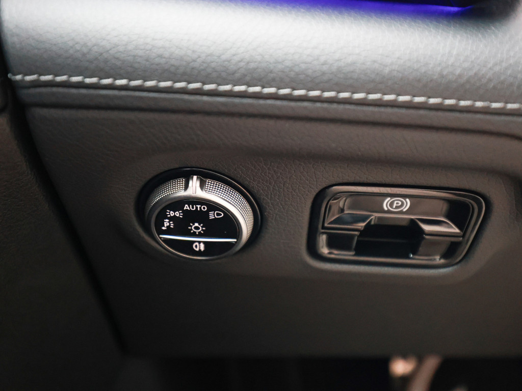 Bild 32 - EQE 300 AMG Sport Advanced + Hyperscreen
