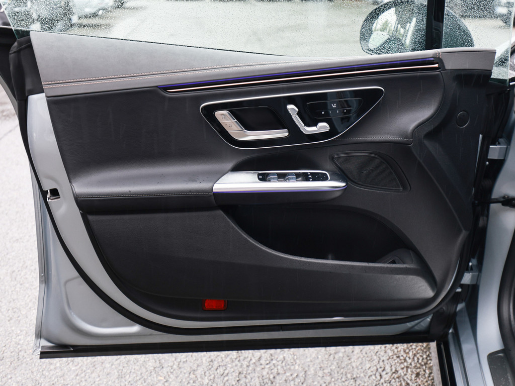 Bild 33 - EQE 300 AMG Sport Advanced + Hyperscreen