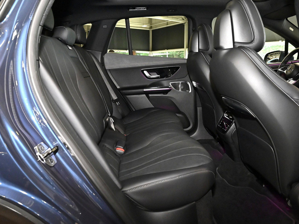 Bild 9 - EQE 300 SUV ElectricArt Advanced +