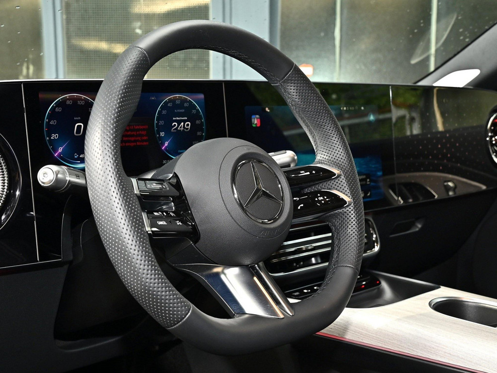 Bild 30 - CLA 350 4M AMG Sport Premium +