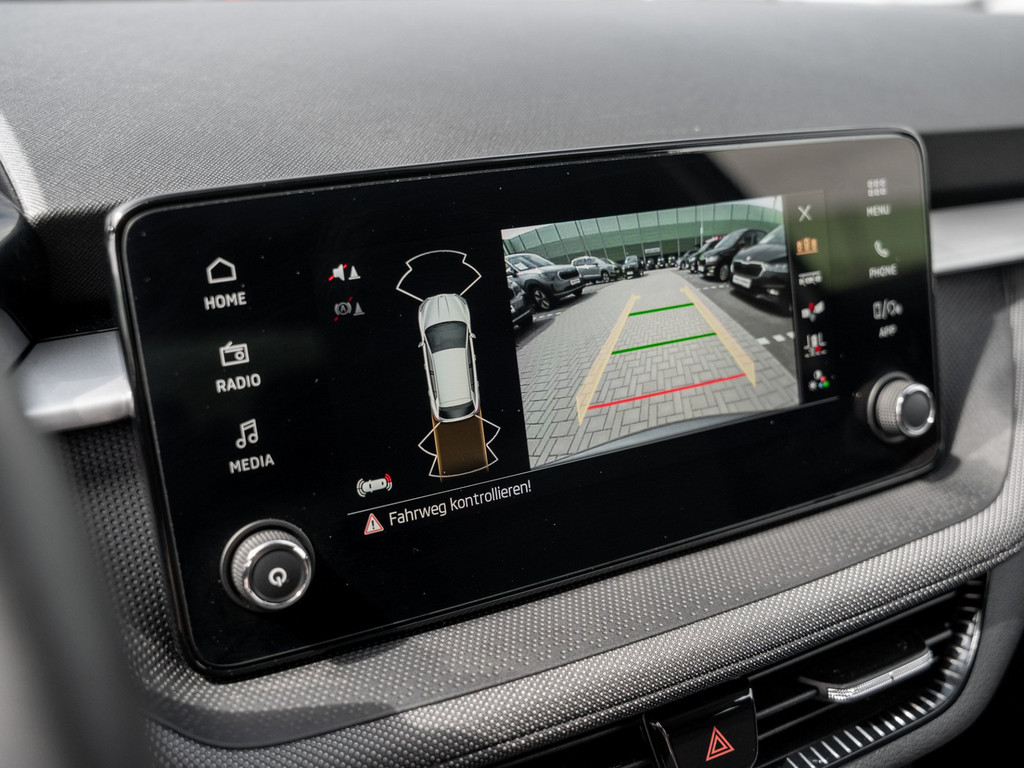 Bild 13 - Fabia Tour FABIA SELECTS85/1.0 A7F Kam. Navi LM