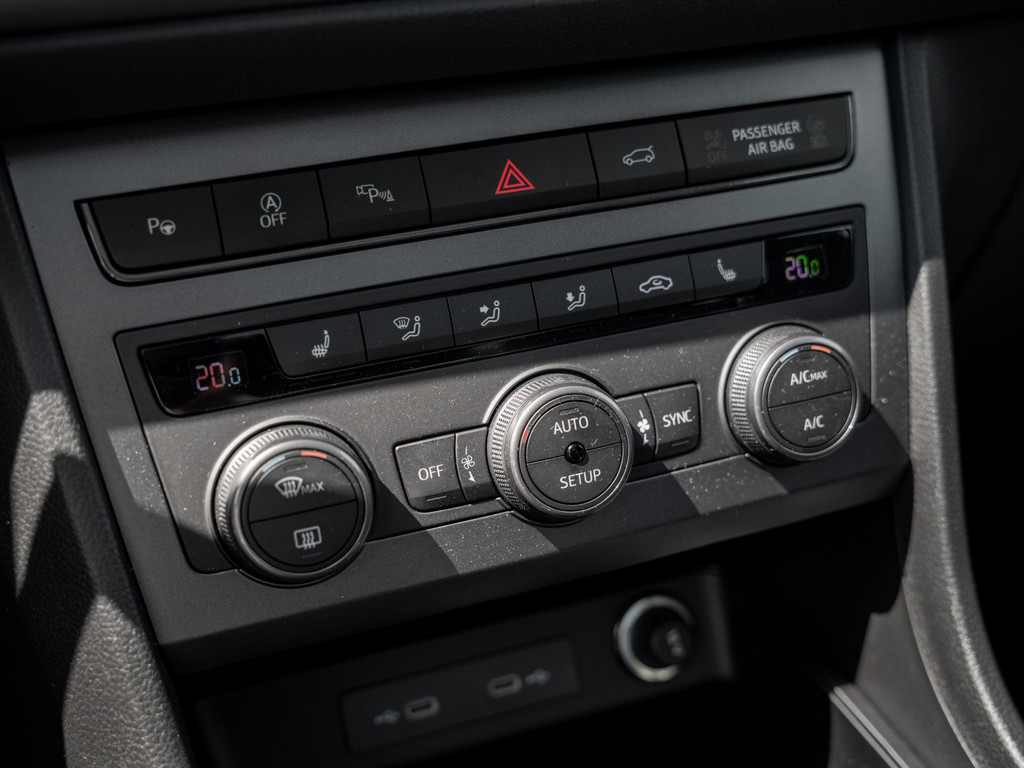 Bild 19 - Ateca 2.0 TSI 4Drive VZ DCC AHK Kam. Navi 360 LM