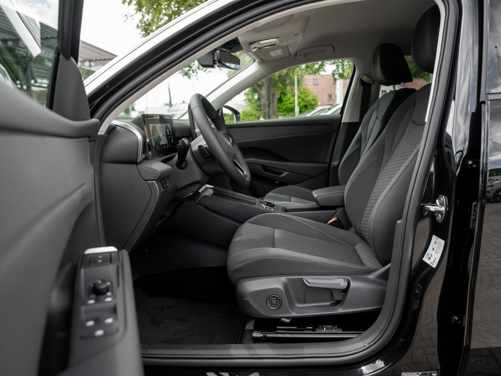 Bild 8 - T-Roc Life 1.5 l eTSI DSG AHK Kam. Navi ACC