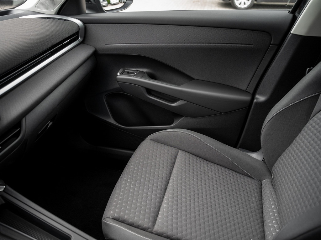 Bild 24 - T-Roc Life 1.5 l eTSI DSG AHK Kam. Navi ACC