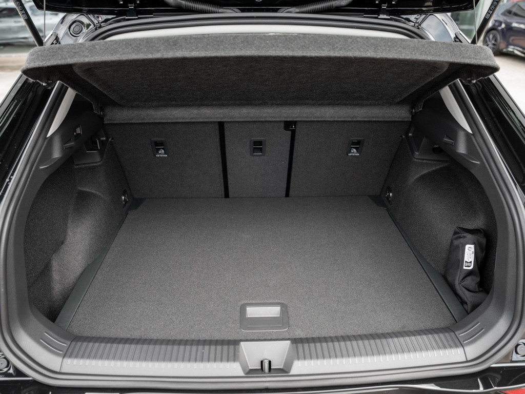 Bild 30 - T-Roc Life 1.5 l eTSI DSG AHK Kam. Navi ACC