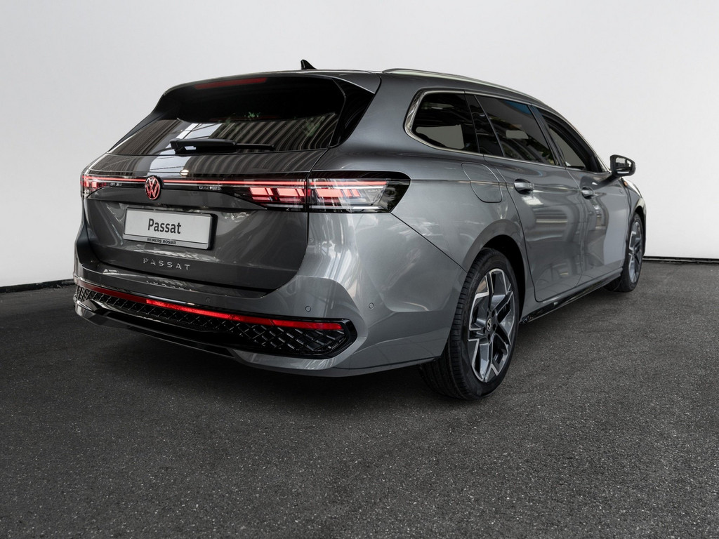 Bild 4 - Passat R-Line 2.0 l TDI DSG Pano R-Line IQLight