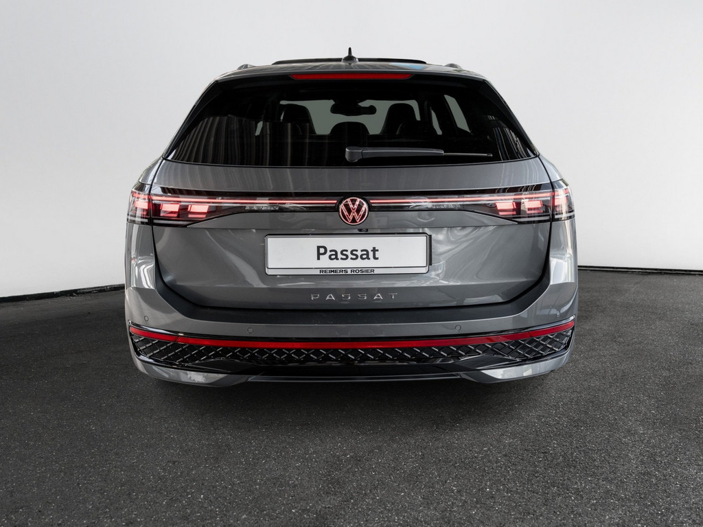 Bild 5 - Passat R-Line 2.0 l TDI DSG Pano R-Line IQLight