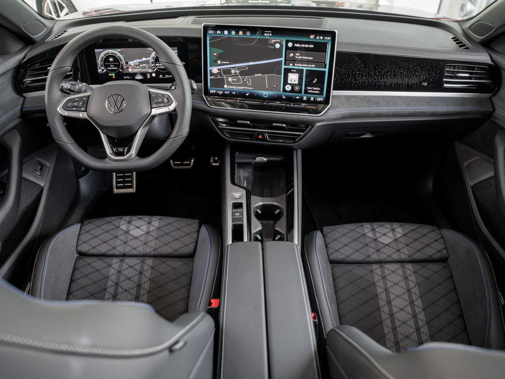 Bild 12 - Passat R-Line 2.0 l TDI DSG Pano R-Line IQLight