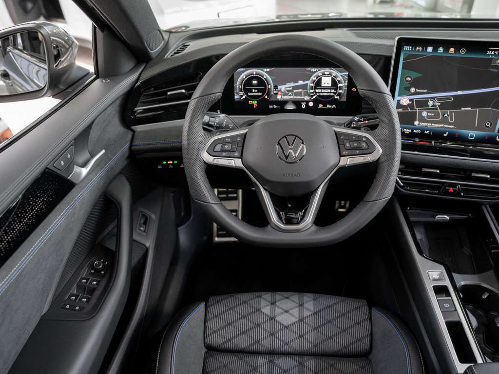 Bild 13 - Passat R-Line 2.0 l TDI DSG Pano R-Line IQLight