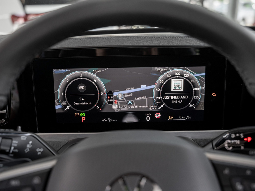 Bild 25 - Passat R-Line 2.0 l TDI DSG Pano R-Line IQLight