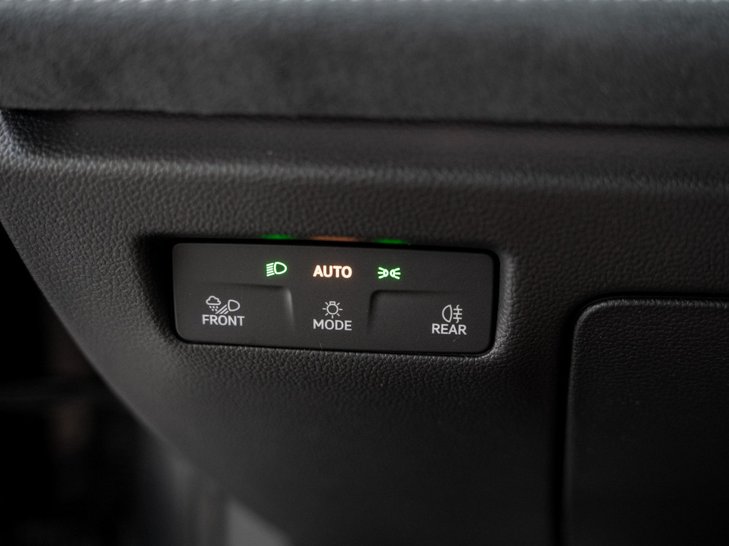 Bild 28 - Passat R-Line 2.0 l TDI DSG Pano R-Line IQLight