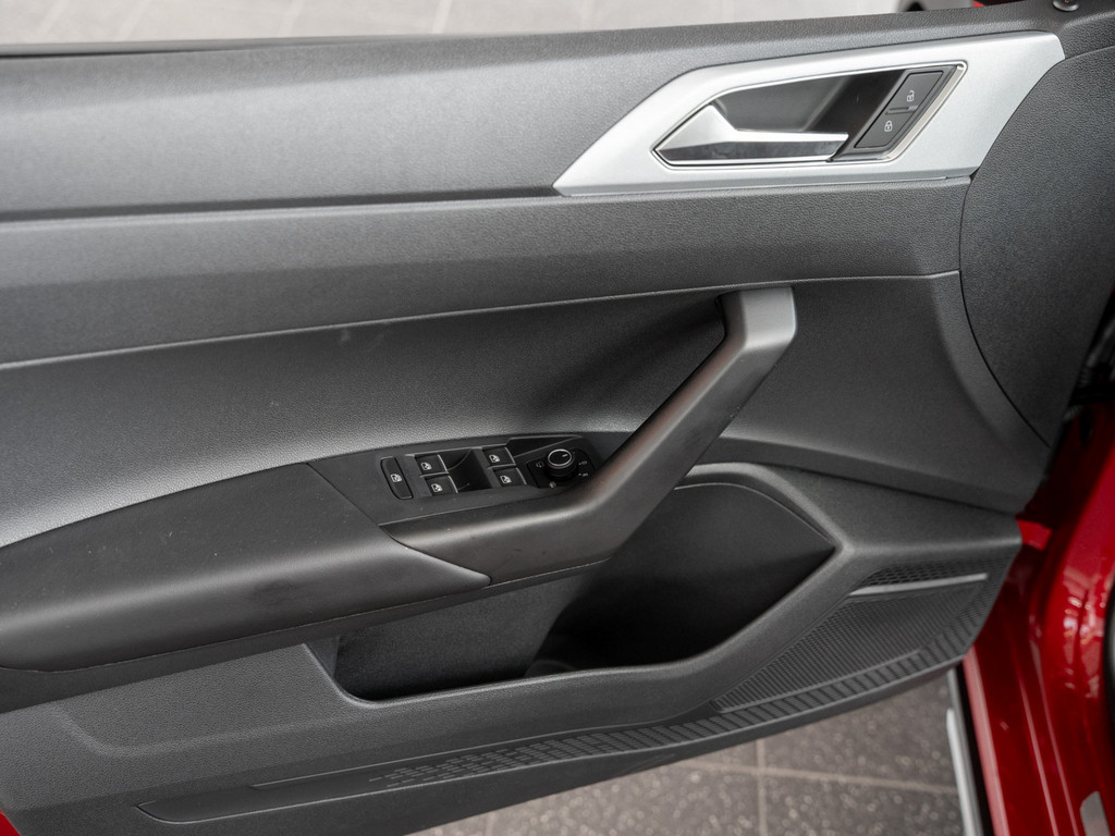 Bild 27 - Taigo Life 1.0 l TSI DSG NaviPro AHK Kam. Navi