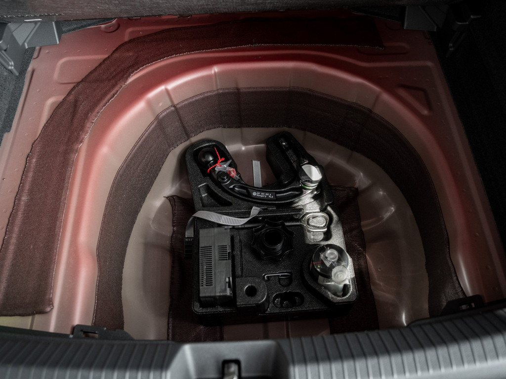 Bild 30 - Taigo Life 1.0 l TSI DSG NaviPro AHK Kam. Navi