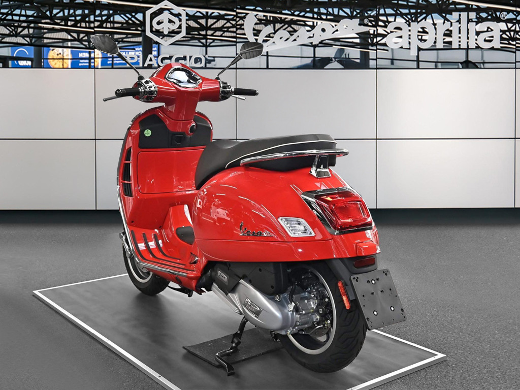 Bild 2 - GTS Super 125 E5 + MY26