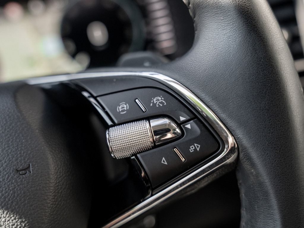Bild 28 - KAROQ STYLE 1.5 TSI DSG AHK Kam. Navi Virtual LM