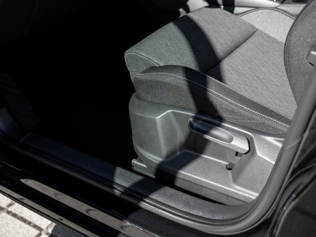 Bild 32 - KAROQ STYLE 1.5 TSI DSG AHK Kam. Navi Virtual LM