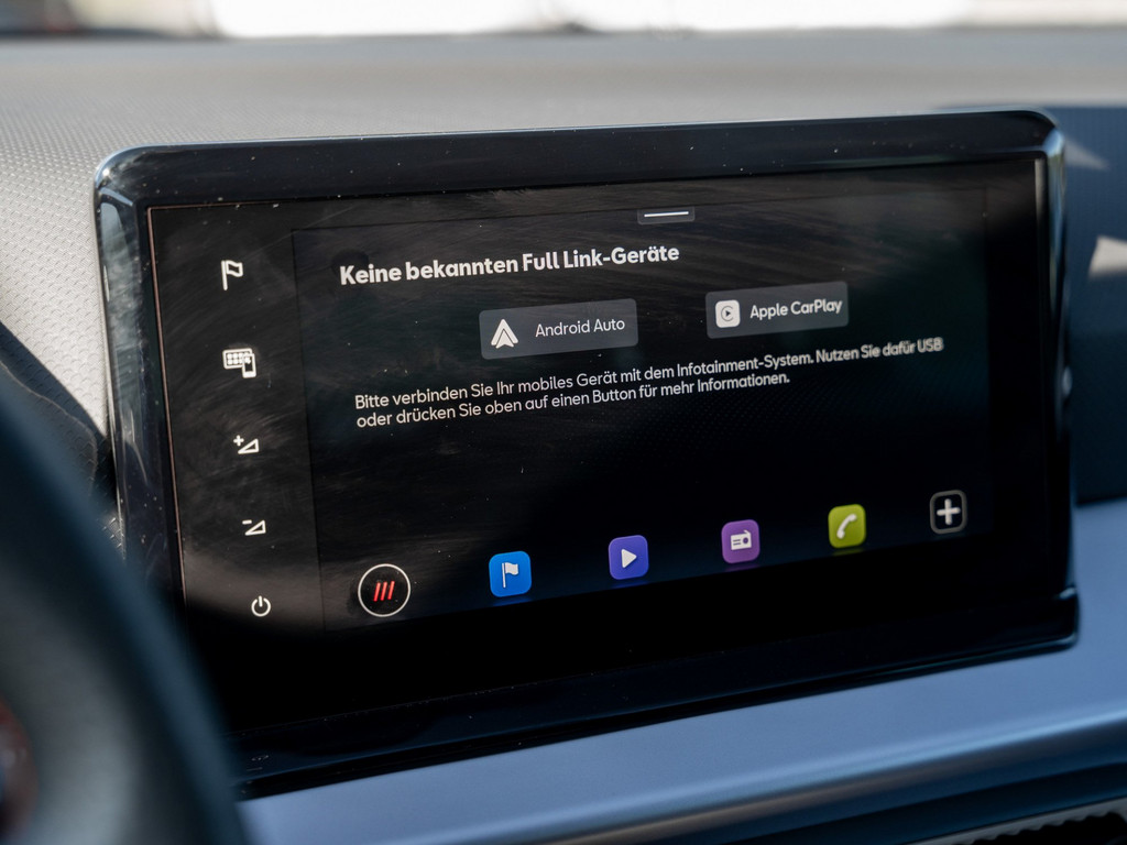 Bild 13 - ARONA FR 1.0 TSI DSG Kam. Navi Virtual ACC LED