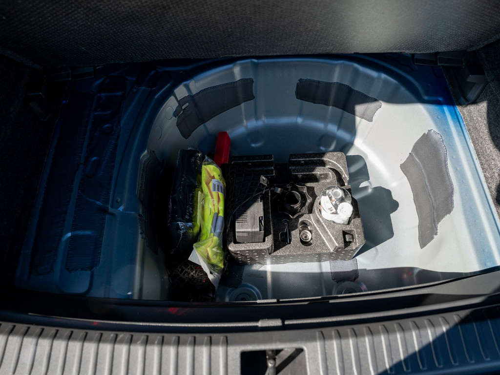 Bild 27 - ARONA FR 1.0 TSI DSG Kam. Navi Virtual ACC LED