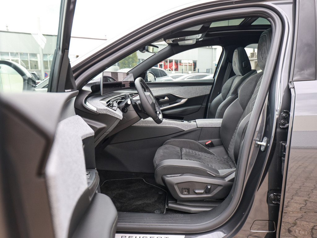 Bild 9 - 3008 GT HYBRID 145 e-DSC6