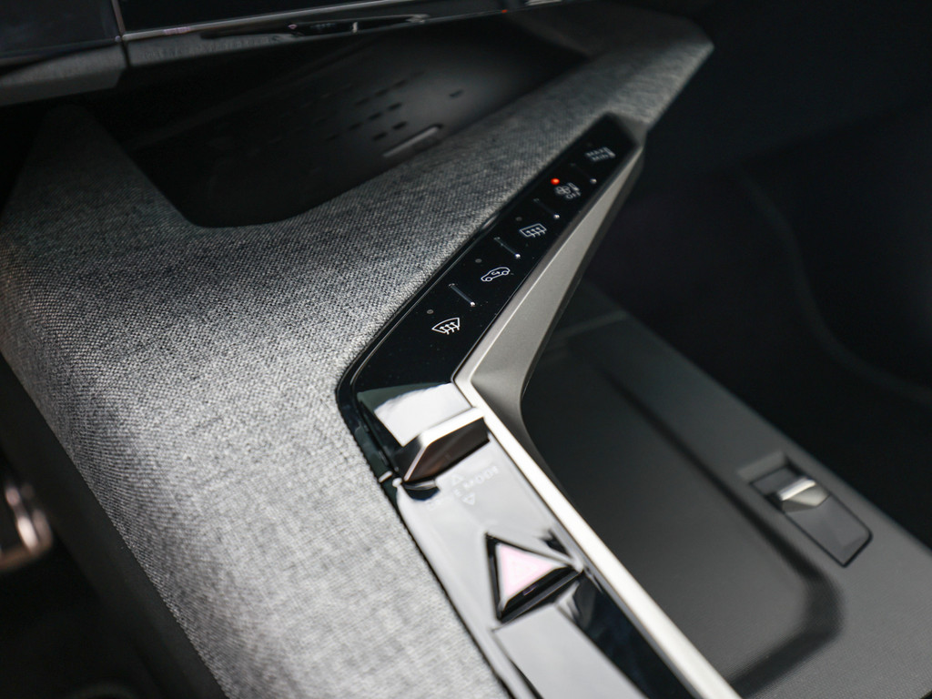 Bild 14 - 3008 GT HYBRID 145 e-DSC6