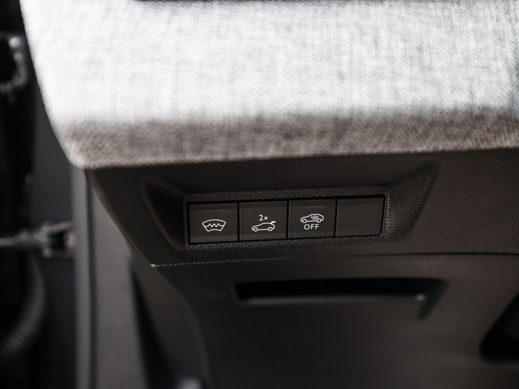Bild 24 - 3008 GT HYBRID 145 e-DSC6