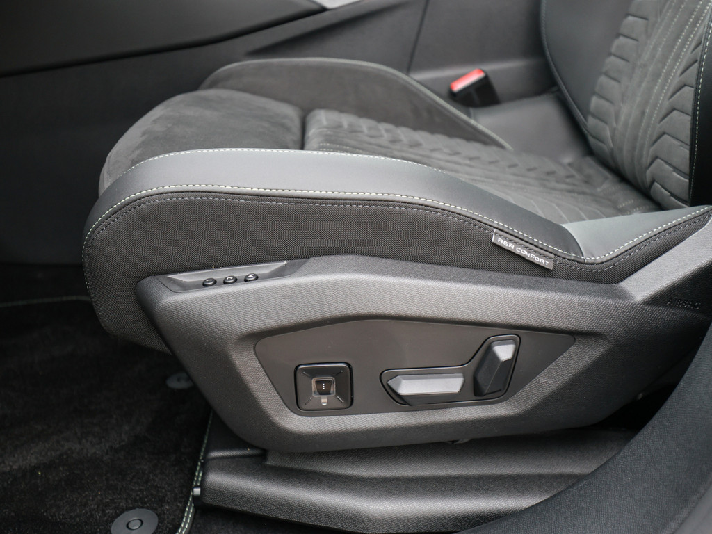 Bild 28 - 3008 GT HYBRID 145 e-DSC6