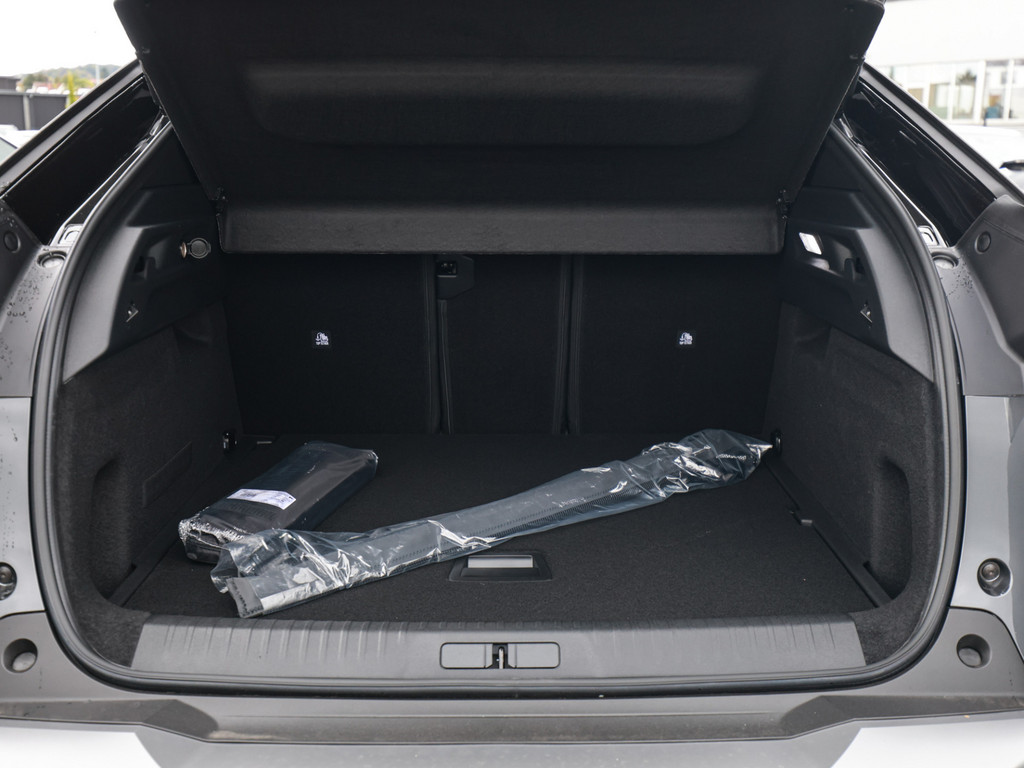 Bild 30 - 3008 GT HYBRID 145 e-DSC6
