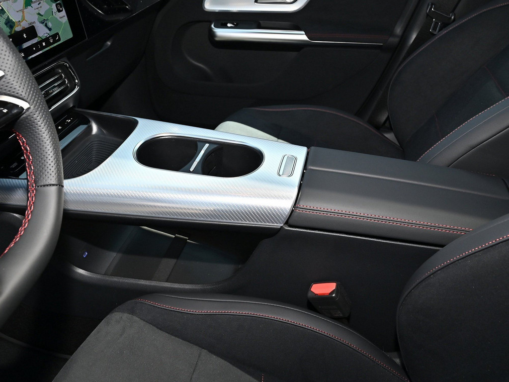 Bild 13 - GLB 200 AMG Line