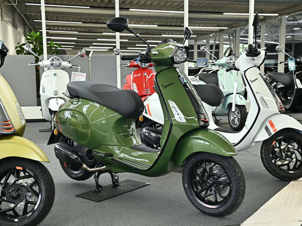 Bild 4 - Sprint S 125 RST E5 +