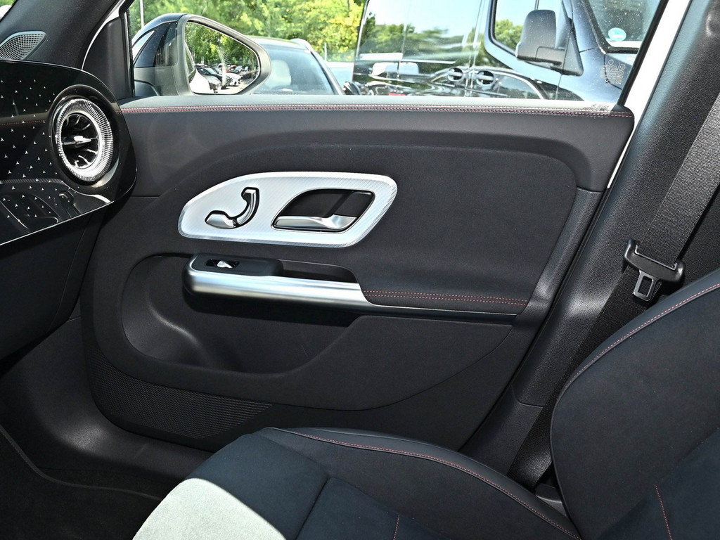 Bild 14 - GLB 250 + AMG Line mit EQ Technologie
