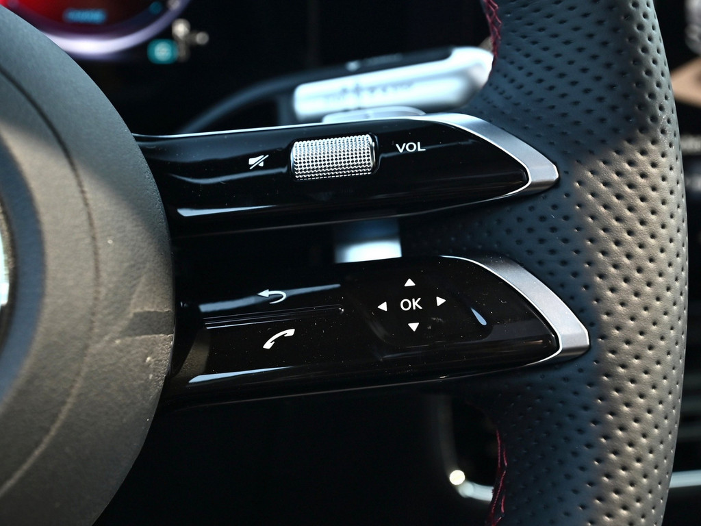 Bild 17 - GLB 250 + AMG Line mit EQ Technologie