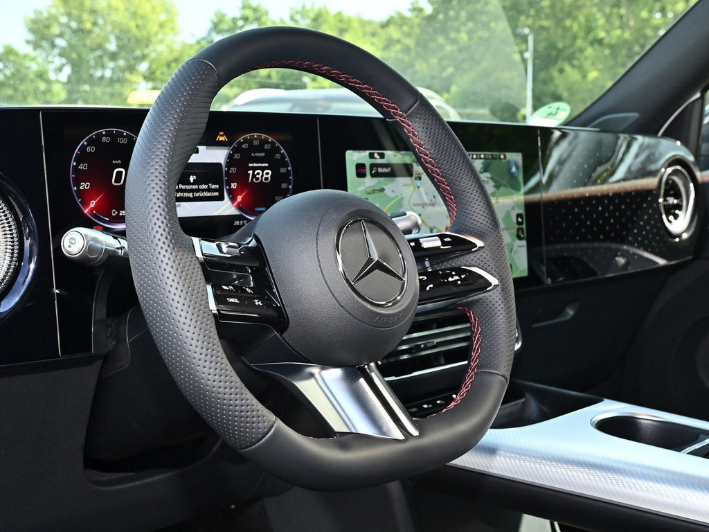 Bild 24 - GLB 250 + AMG Line mit EQ Technologie