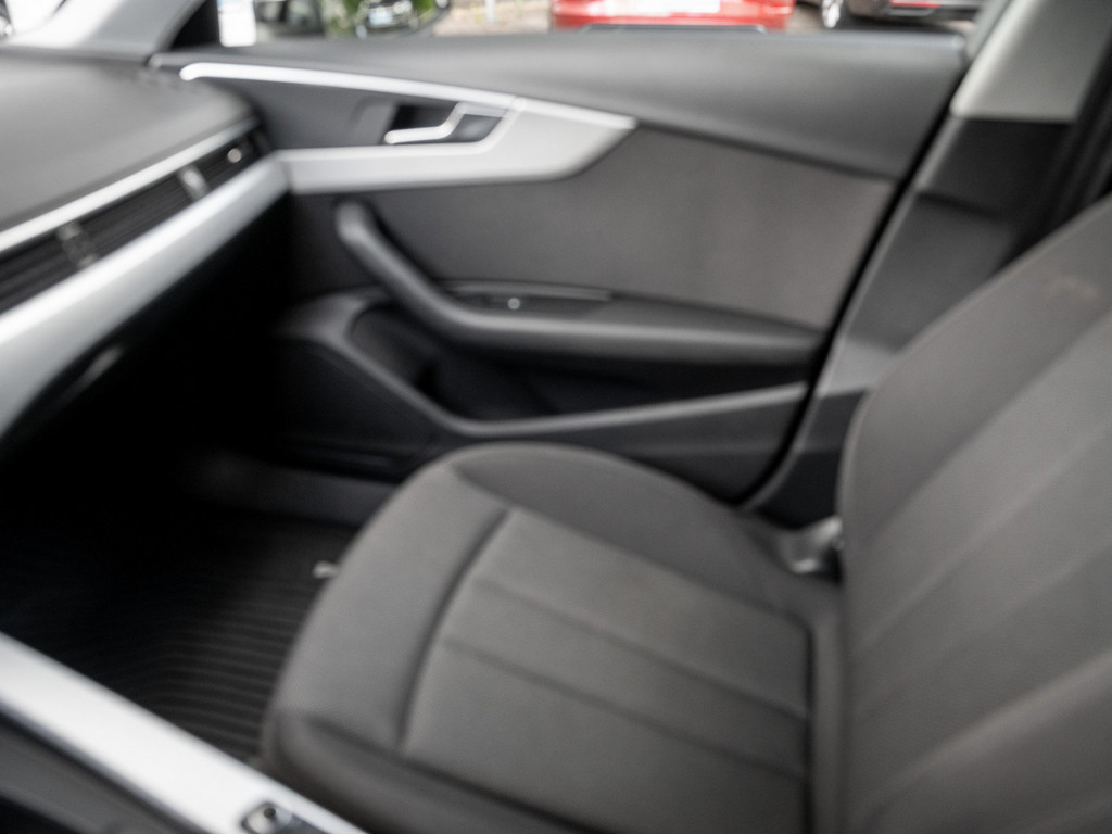 Bild 20 - A4 Avant 35 TFSI 110150 S tronic Navi el.Heck