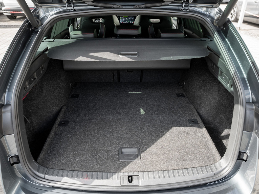 Bild 31 - OCTAVIA C. RS 2.0 TDI DSG 4X4 DCC Kam. ACC HUD