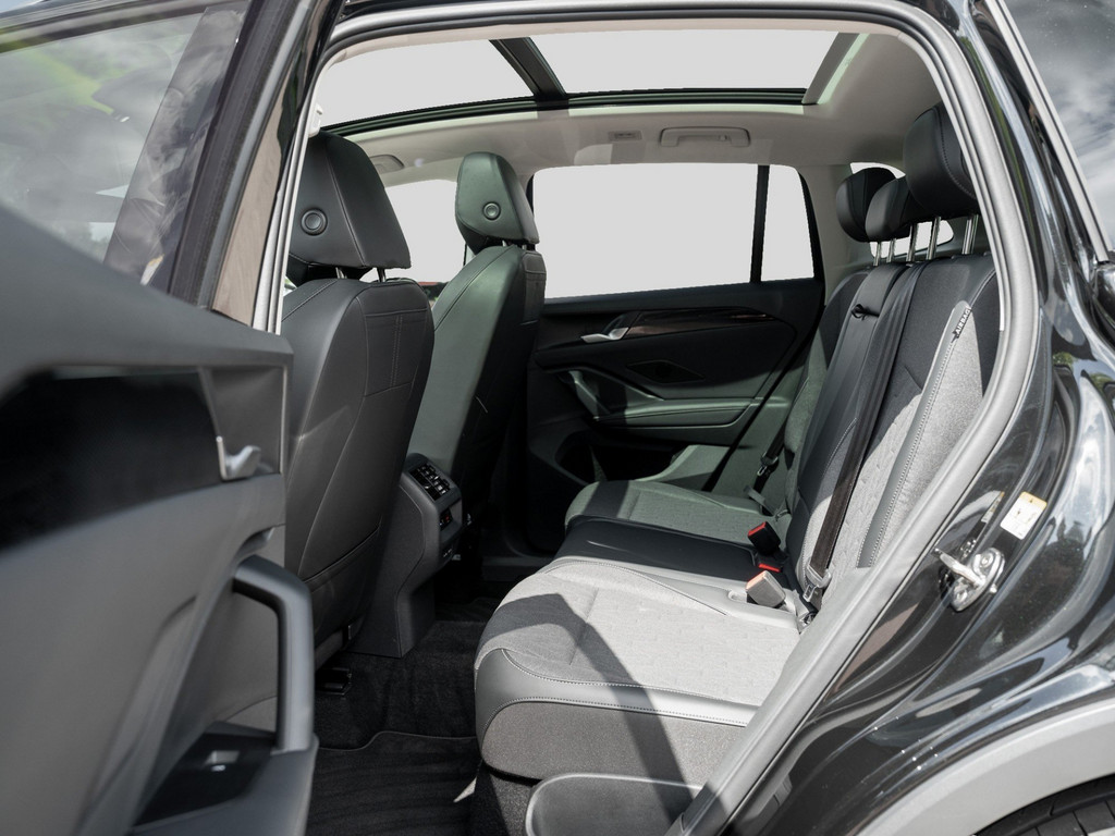 Bild 9 - Tiguan Life 2.0 TDI DSG Pano